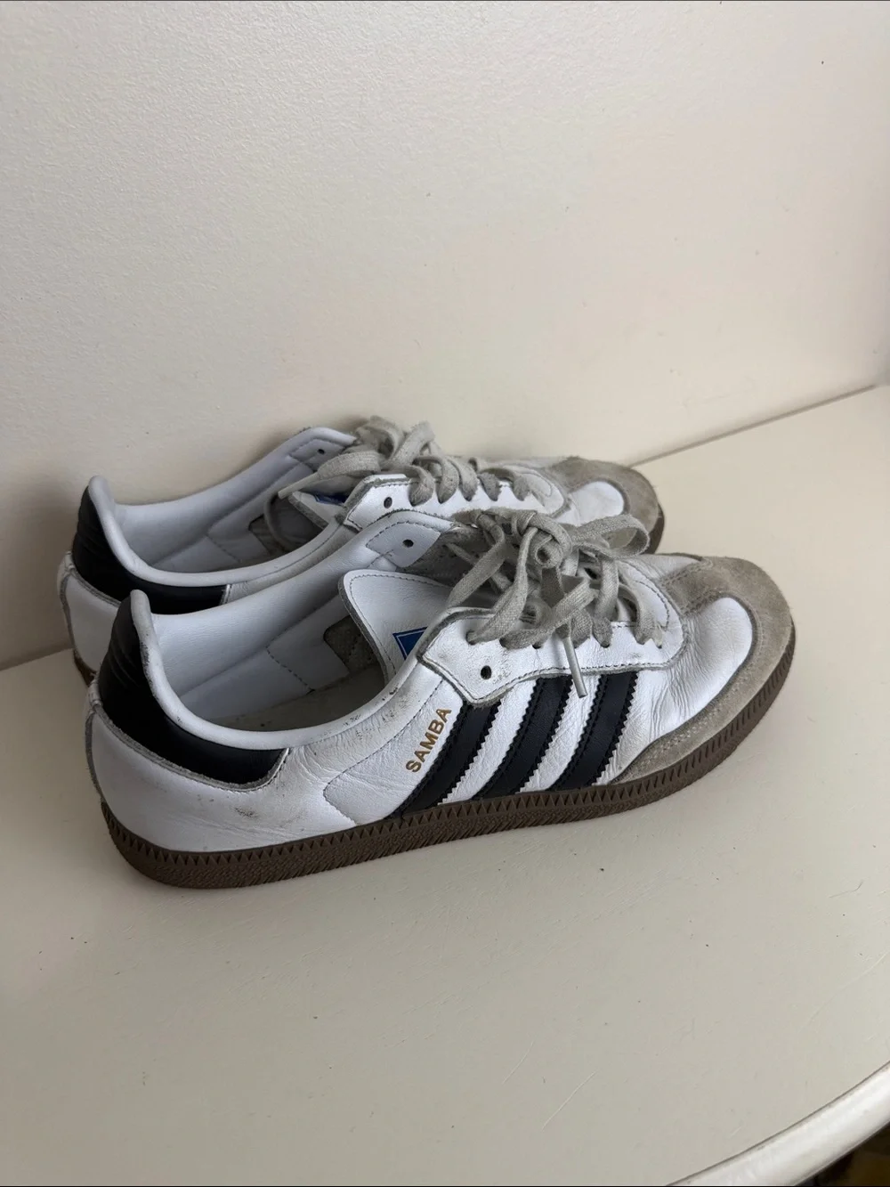 (2292) Adidas White and Black Samba Sneakers with Gum Sole, Size: 6.5